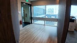 Gateway East (D7), Office #622688801